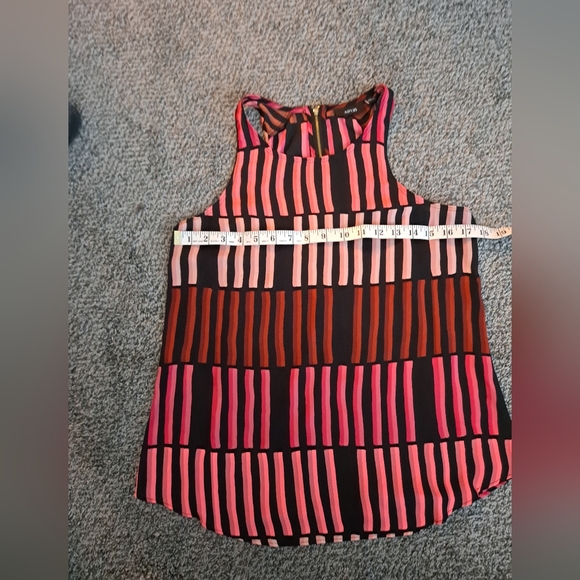 Top - Picture 4 of 5